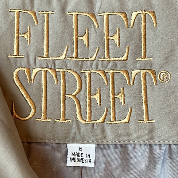 Fleet Street long raincoat S-M - Picture 8 of 11